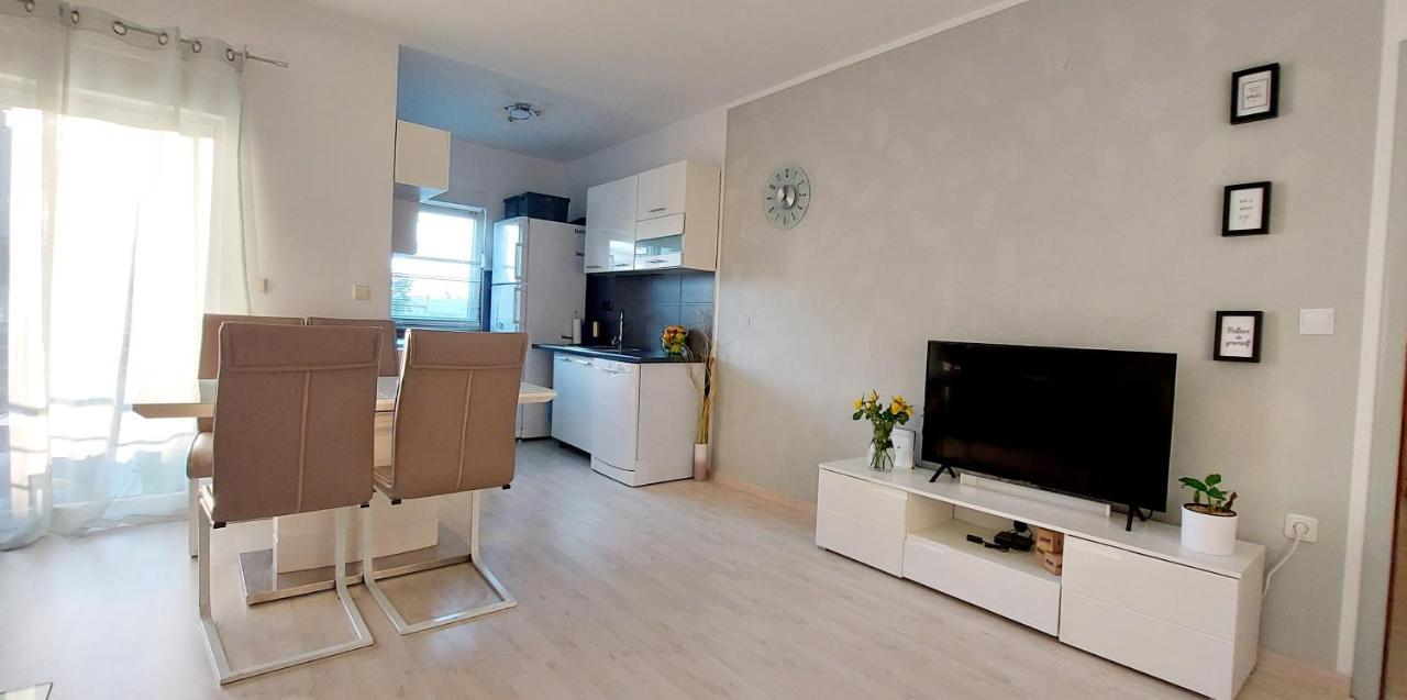 Apartman Near Fazana-500 From The Sea Exteriör bild